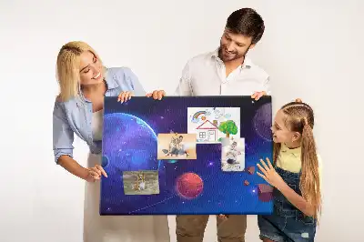 Tablica korkowa z motywem galaktyki i planet