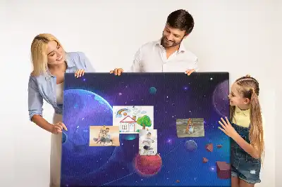 Tablica korkowa z motywem galaktyki i planet