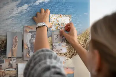 Tablica korkowa z motywem widoku na plażę