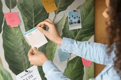 Ozdobna tablica korkowa w liście palmowe