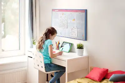 Tablica korkowa dla dzieci kalendarz miesięczny ścienny