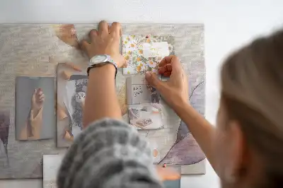Tablica korkowa dla dzieci z motywem roślin w stylu akwareli