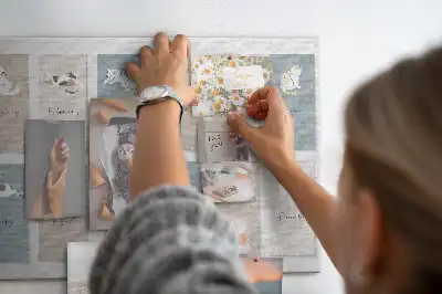 Tablica korkowa Kotowy kalendarz