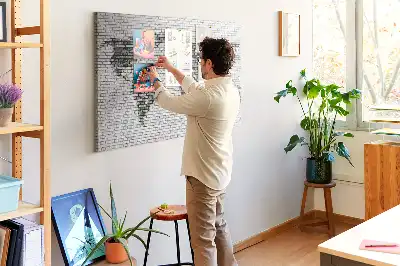 Tablica korkowa dla dzieci Ściana z cegieł Mapa Świata