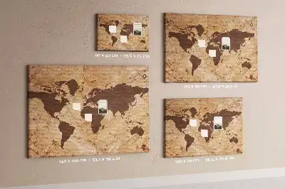 Tablica korkowa z mapą świata w stylu vintage