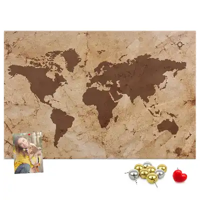 Tablica korkowa z mapą świata w stylu vintage