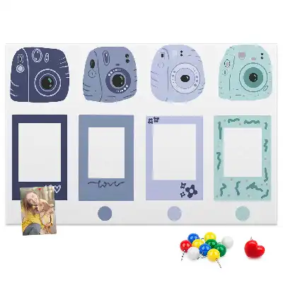 Tablica korkowa z ramkami w stylu polaroid