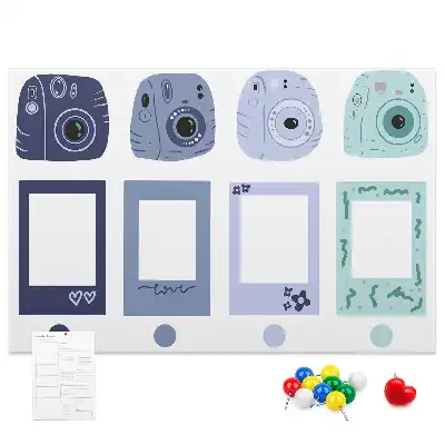 Tablica korkowa z ramkami w stylu polaroid