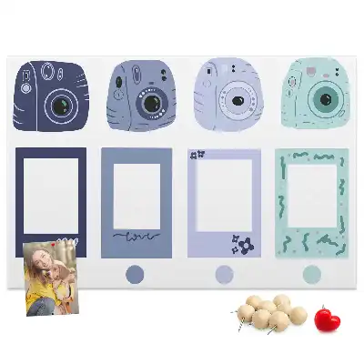 Tablica korkowa z ramkami w stylu polaroid