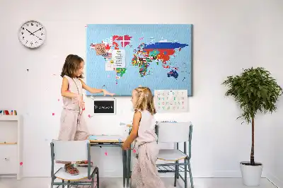 Tablica korkowa dla dzieci z mapą krajów i sztandarami