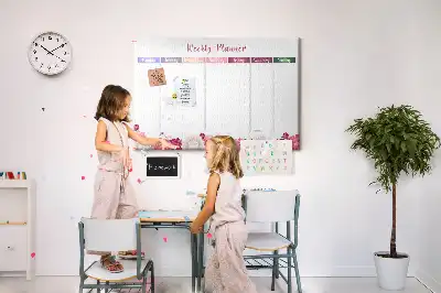 Korkowa tablica planery tygodniowy w kwiaty