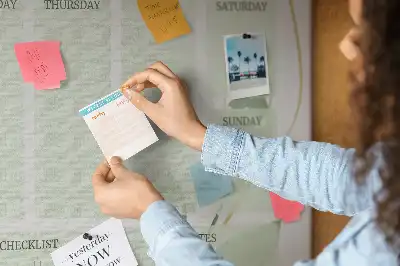 Tablica korkowa dla dzieci Liściowy planer tygodniowy