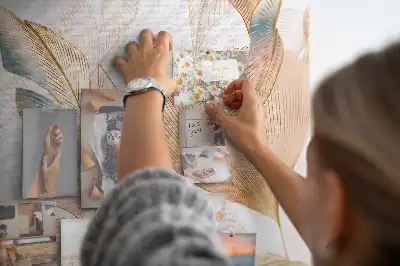 Tablica korkowa z motywem liści