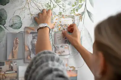 Tablica korkowa dla dzieci z motywem wiszących roślin