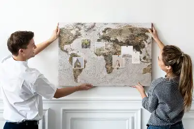 Ozdobna tablica korkowa Archiwalna mapa świata