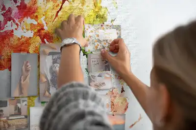 Tablica korkowa z nadrukiem pastelowej mapy malarskiej