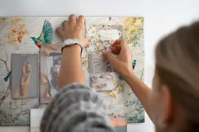 Tablica korkowa dla dzieci w kwiaty i ptaki