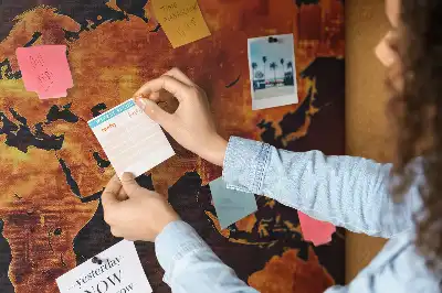 Ozdobna tablica korkowa Ścienny atlas świata