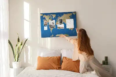 Tablica korkowa z mapą świata i krajami