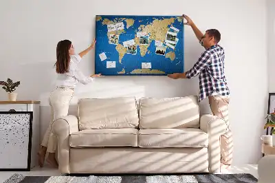Tablica korkowa z mapą świata i krajami