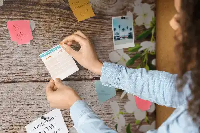Tablica korkowa dla dzieci Kwiaty na drewnie