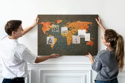 Ozdobna tablica korkowa z mapą świata
