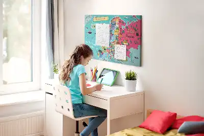 Tablica korkowa z mapą państw Europy