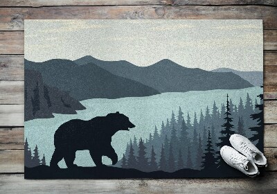 Niedźwiedź na łonie natury